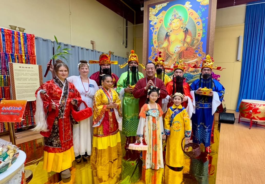 大年初五迎财神！🥳🧧🎊 祝福大家在新的一年里，福寿安康，大吉(金菩提宗師 Facebook)