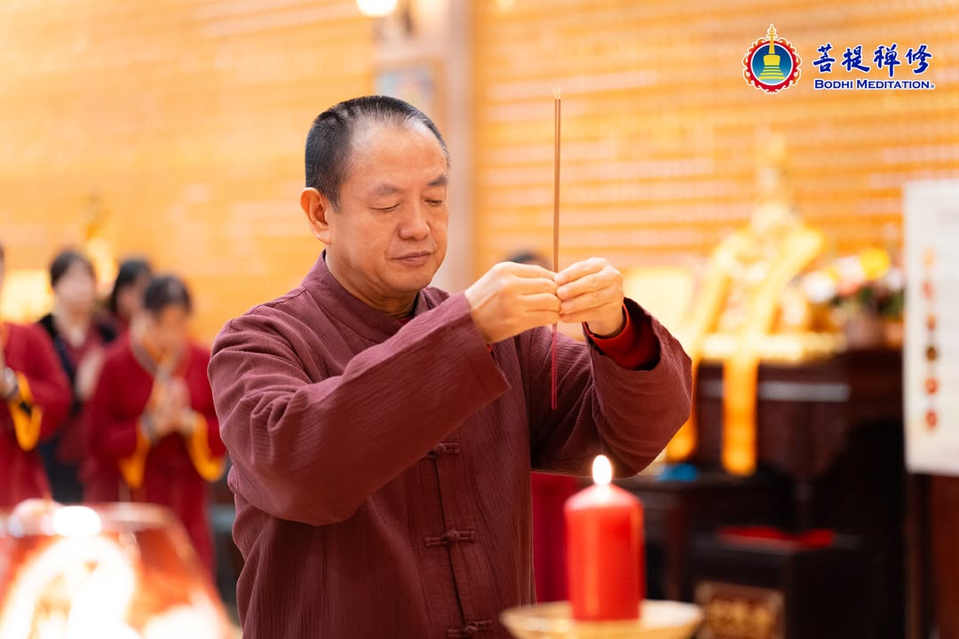 祝福大家新年吉祥如意，平安顺遂，幸福快乐，马到成功！(金菩提宗師 Facebook)